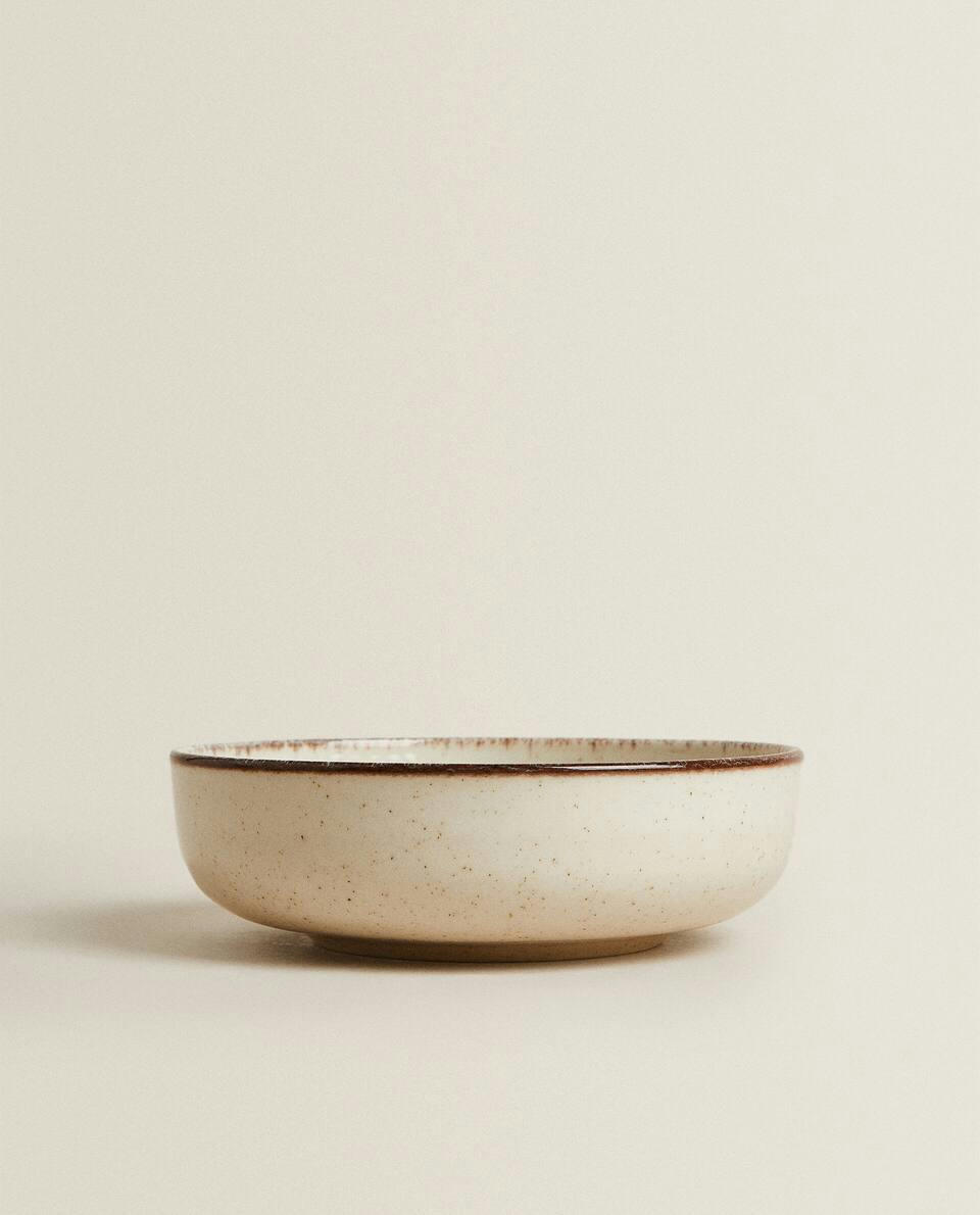 BOWL WITH ANTIQUE FINISH RIM