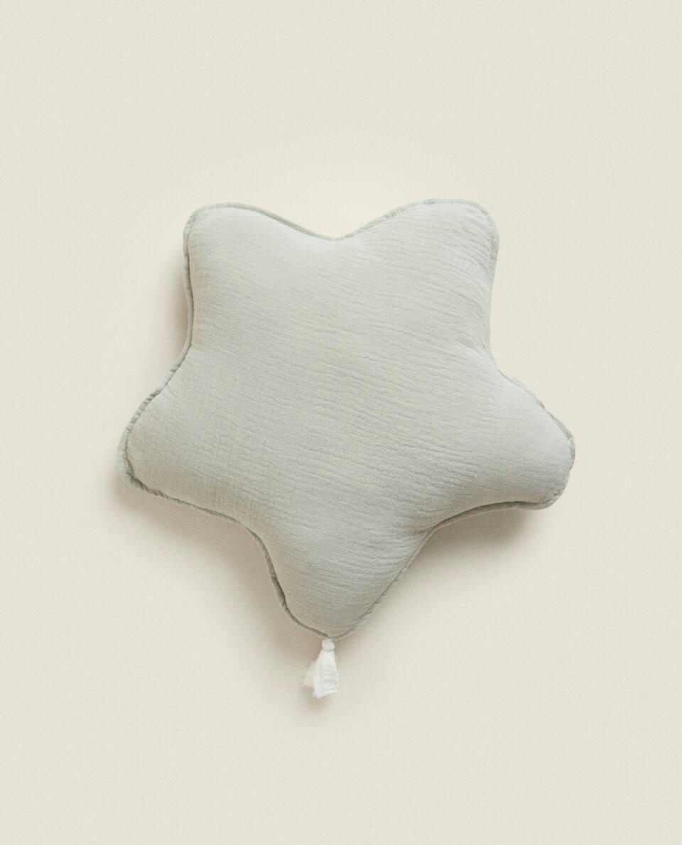 MUSLIN STAR CUSHION