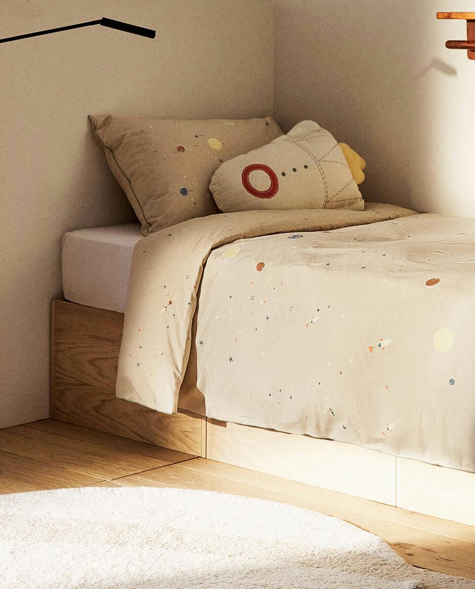 GLOW-IN-THE-DARK CONSTELLATION DUVET COVER