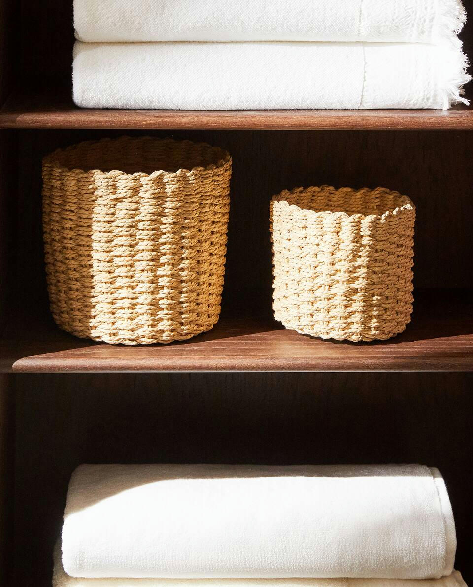 ROUND RATTAN BASKET
