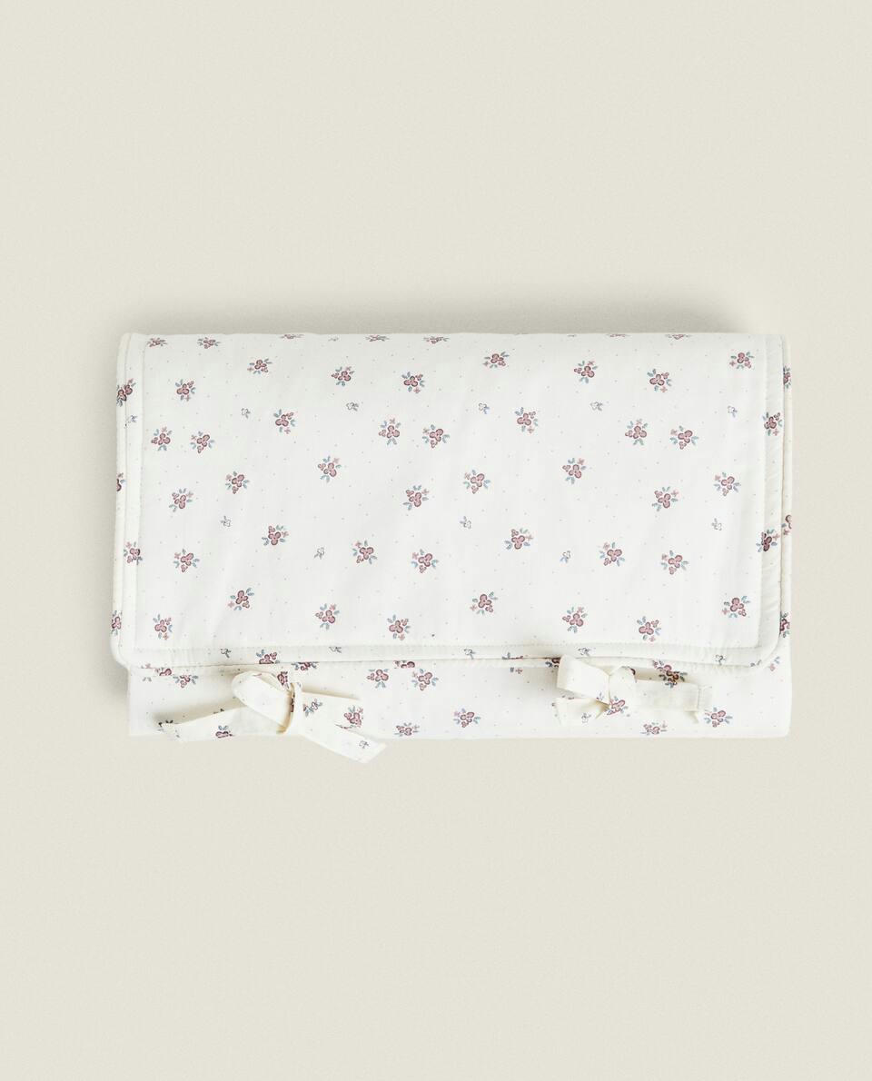 CHILDREN’S FLORAL COTTON MUSLIN CHANGING MAT