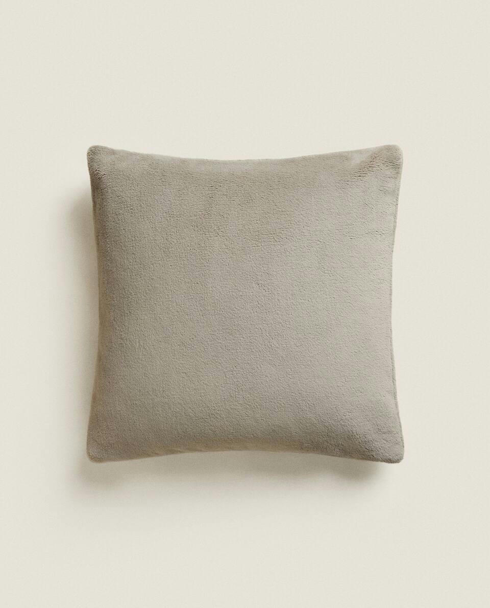 FLEECE CUSHION COVER