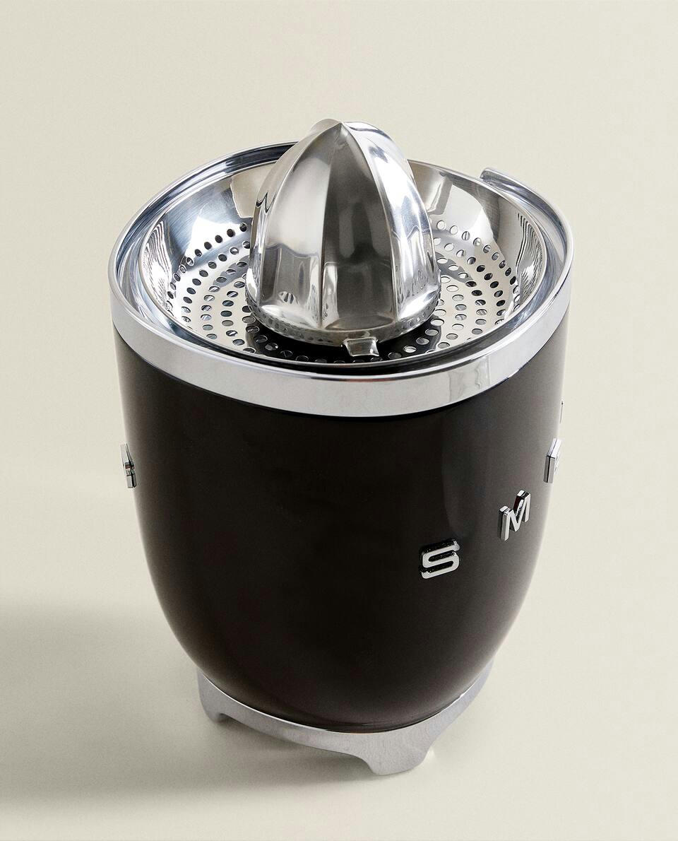 SMEG JUICER