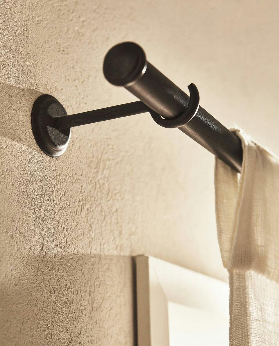 METALLIC CURTAIN RAIL HOOK Zara Home