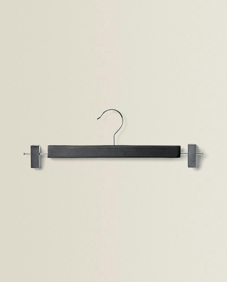 LACQUERED WOODEN SKIRT HANGER (SET OF 3)