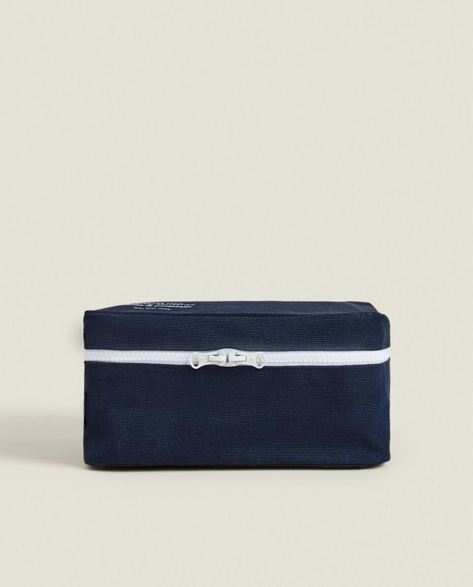 SAINT-LAZARE TRAVEL TOILETRY BAG
