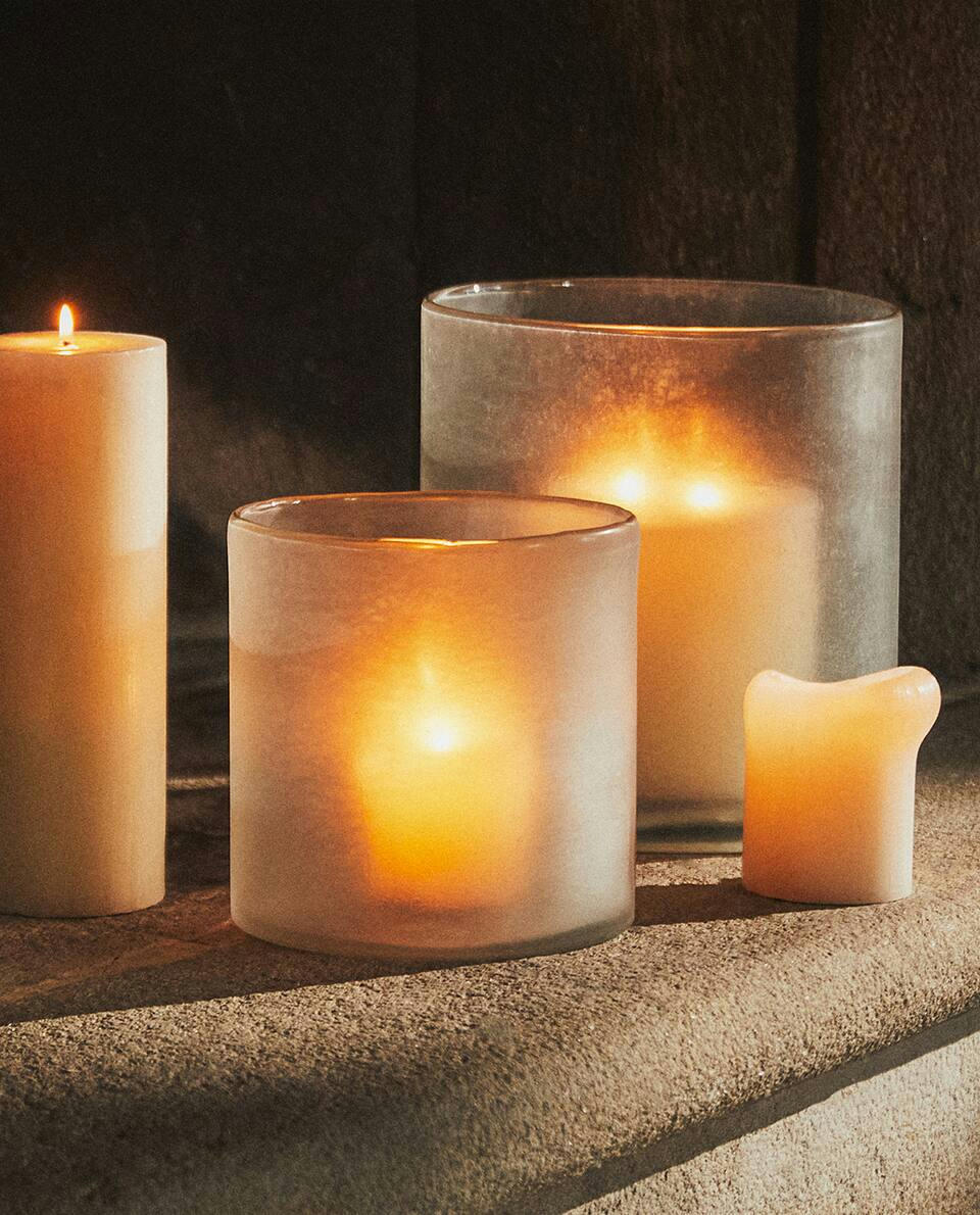 TALL GLASS CANDLEHOLDER