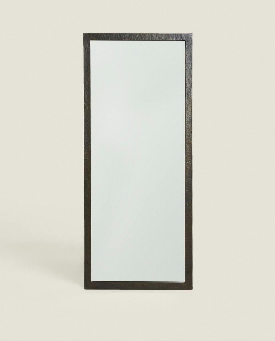 WALL MIRROR WITH METAL FRAME