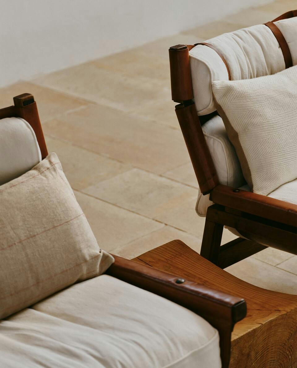 X áBBATTE ALPACA AND LINEN CUSHION