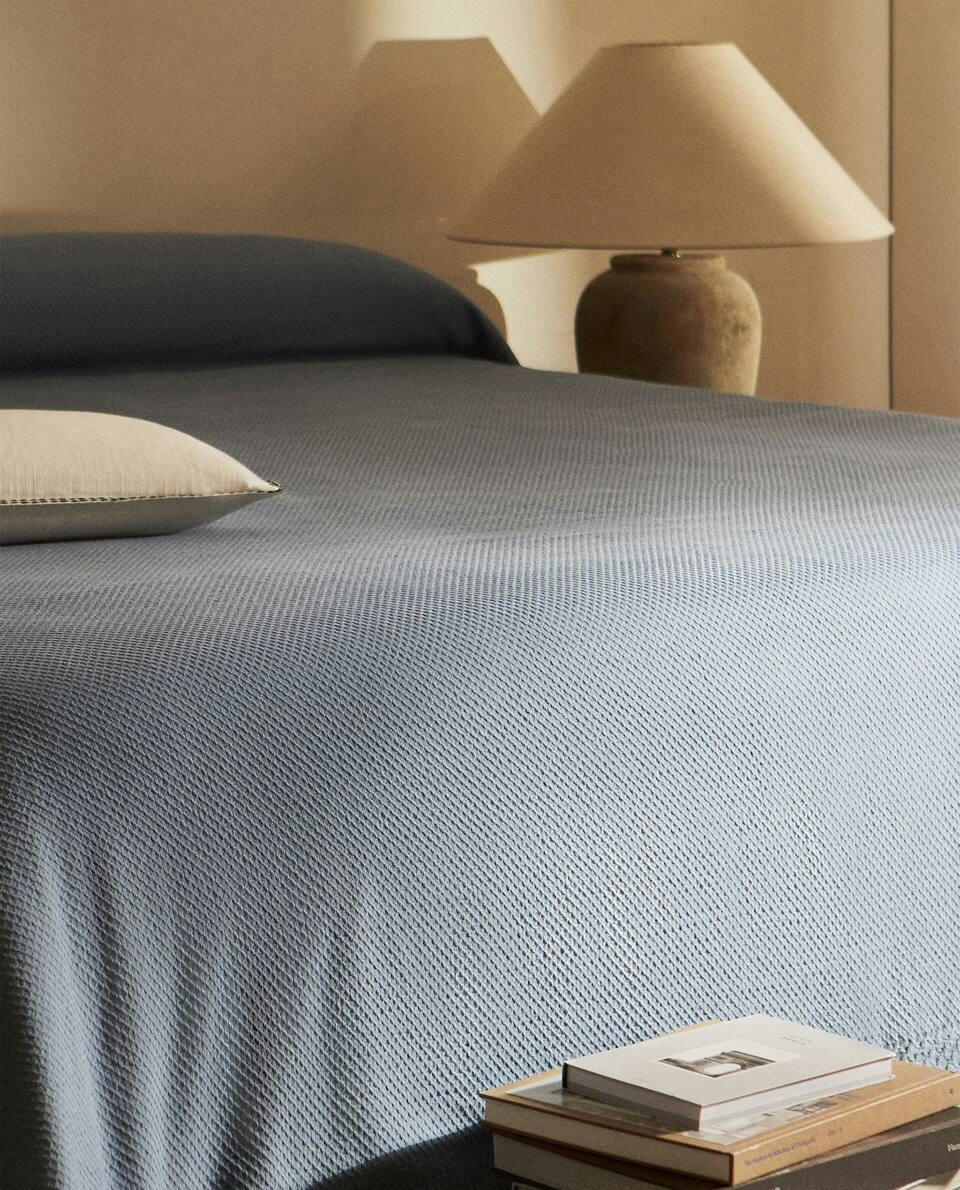 WAFFLE TEXTURE COTTON BEDSPREAD