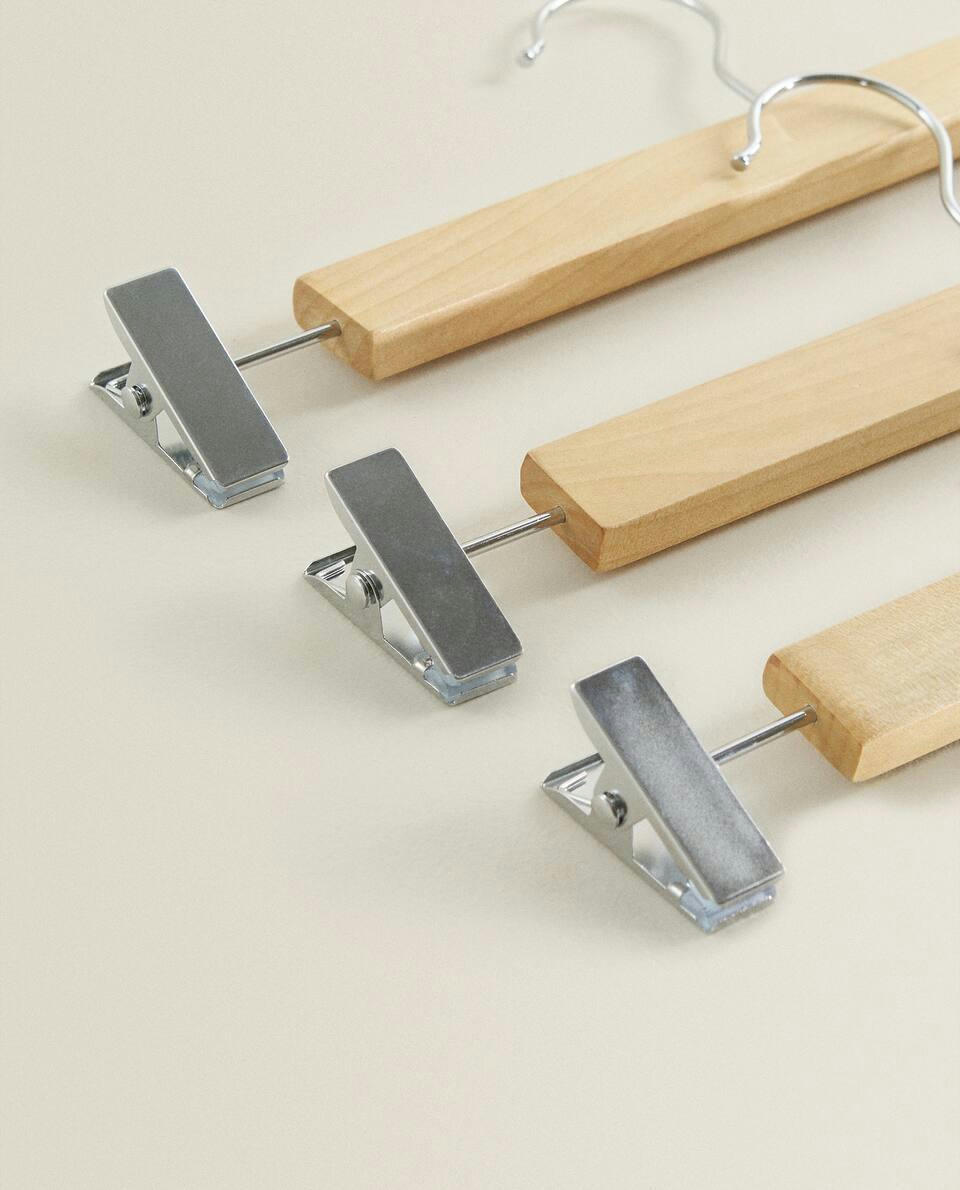 LACQUERED WOODEN SKIRT HANGER (SET OF 3)