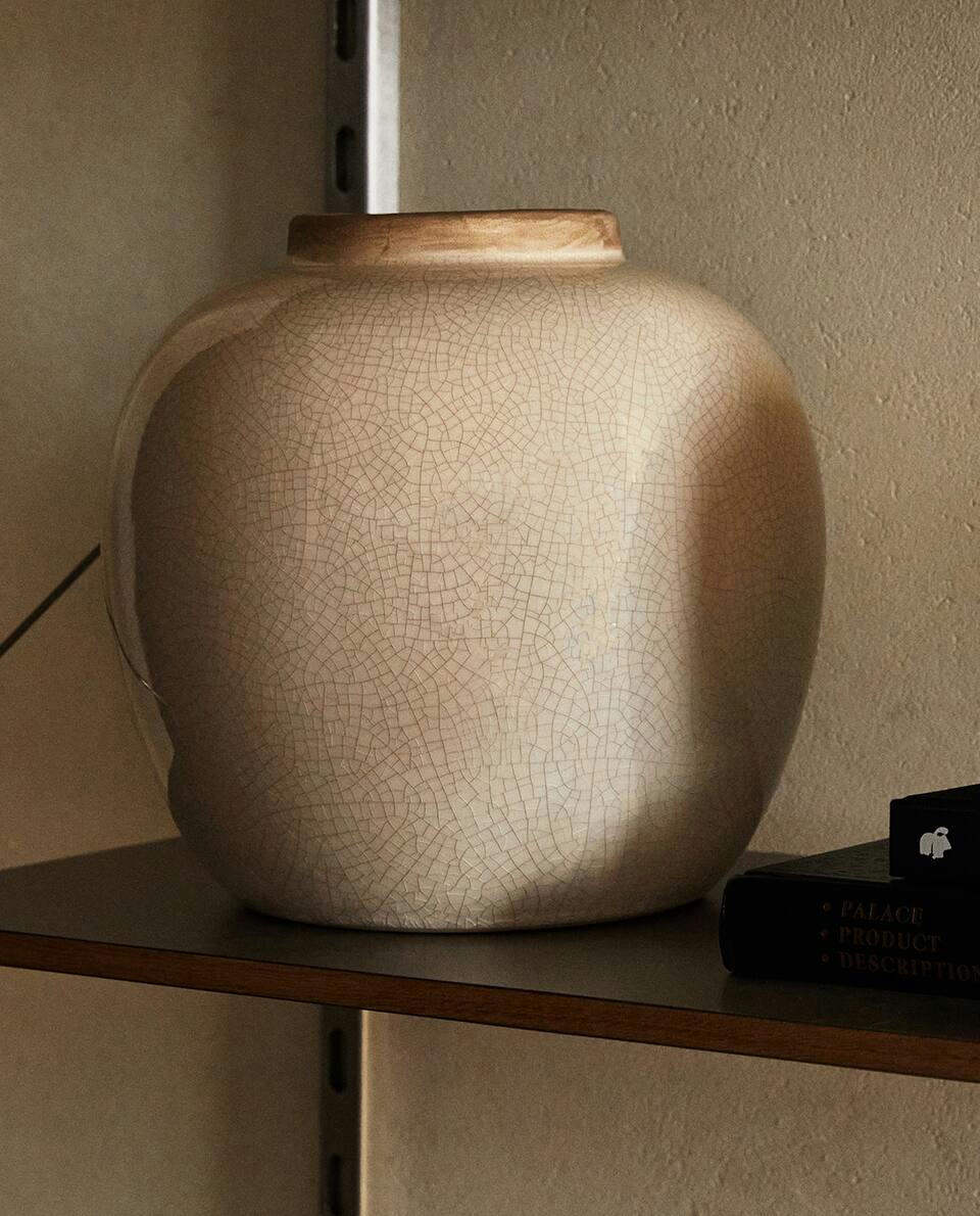 CRACKLED VASE