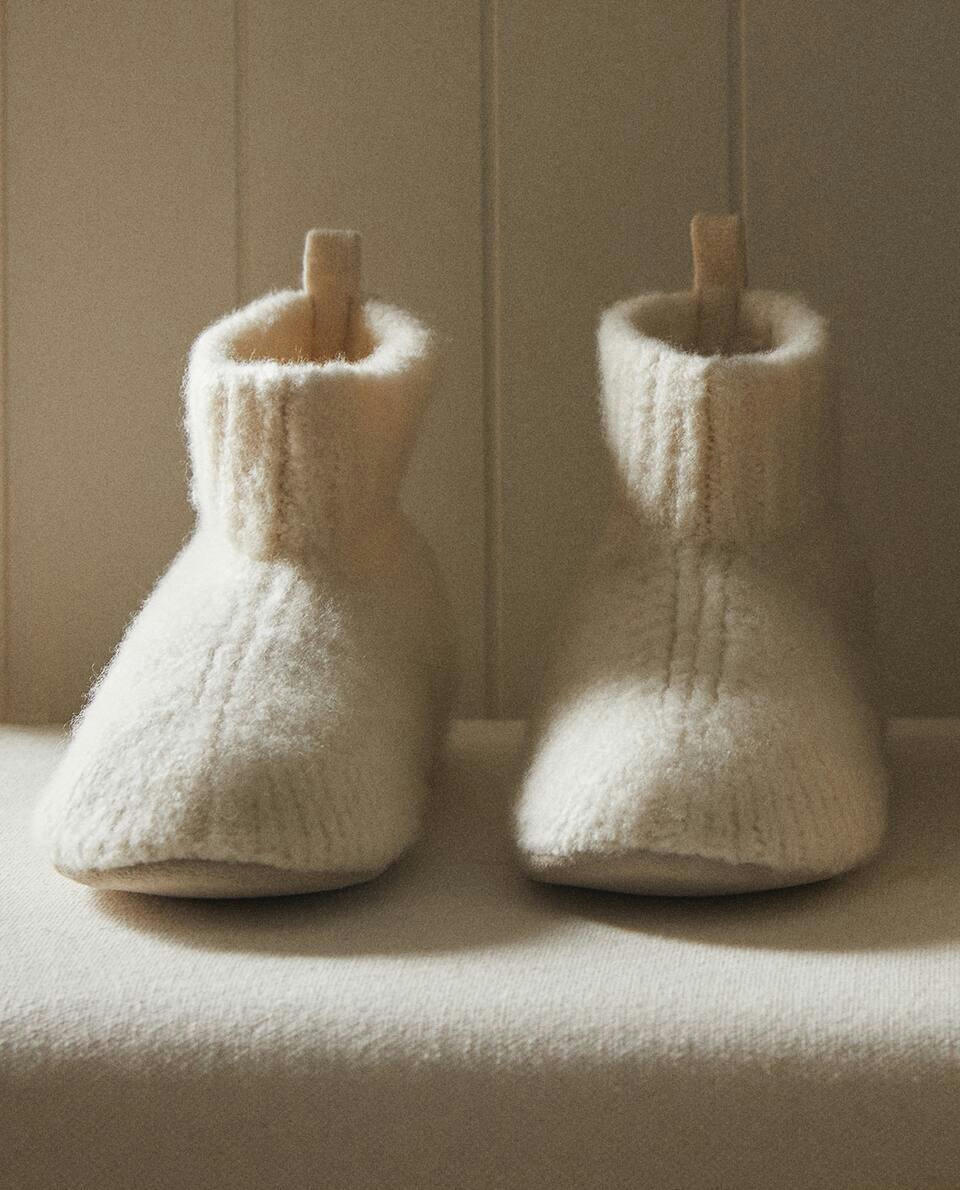 CASHMERE SLIPPERS