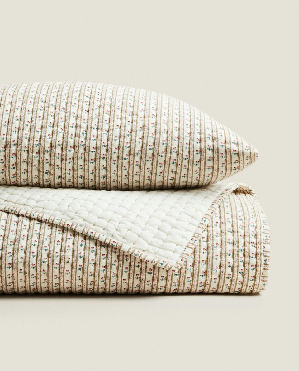 FLORAL COTTON CHRISTMAS QUILT