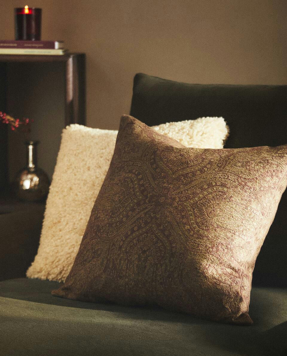 PAISLEY CUSHION COVER