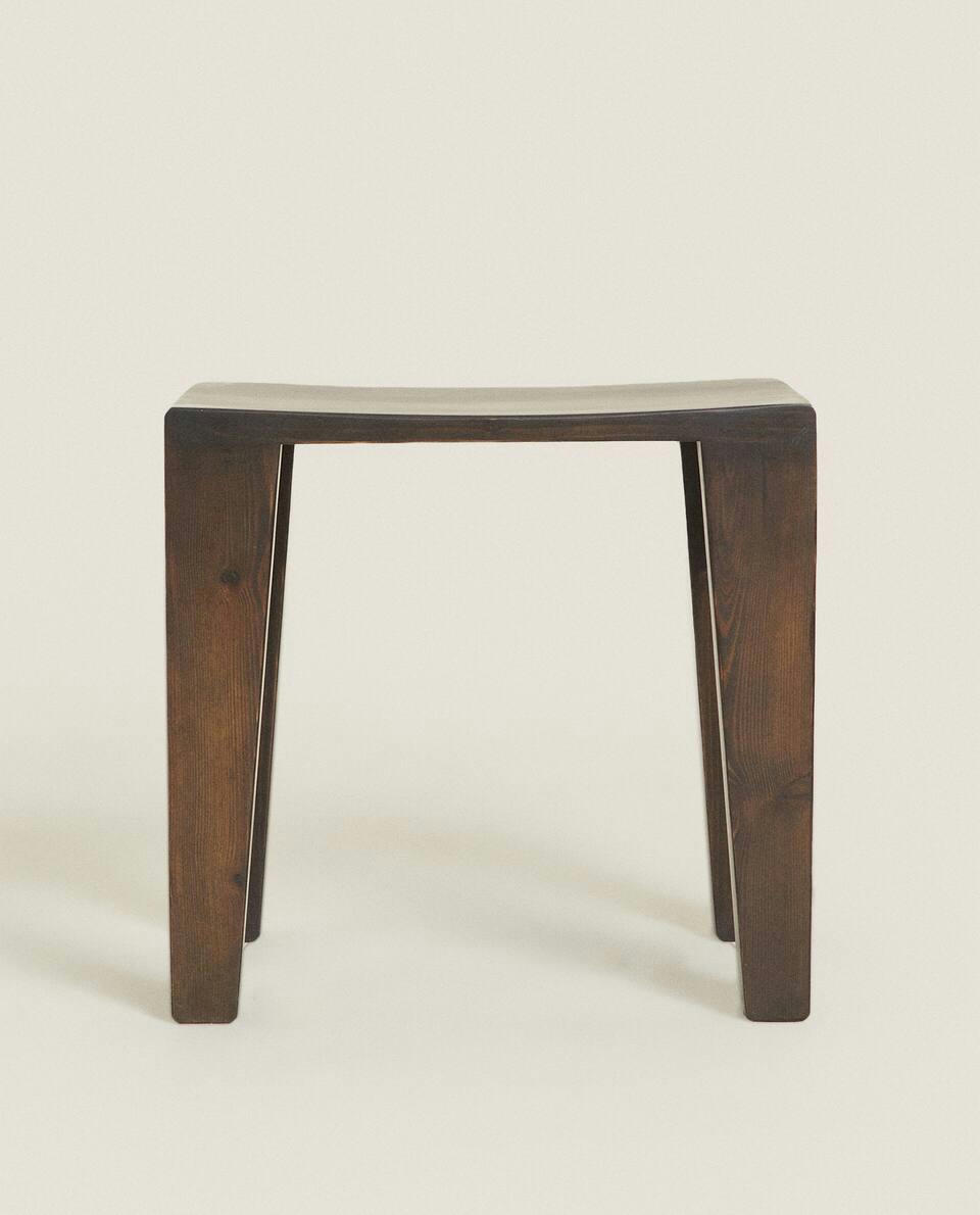 PINE WOOD STOOL