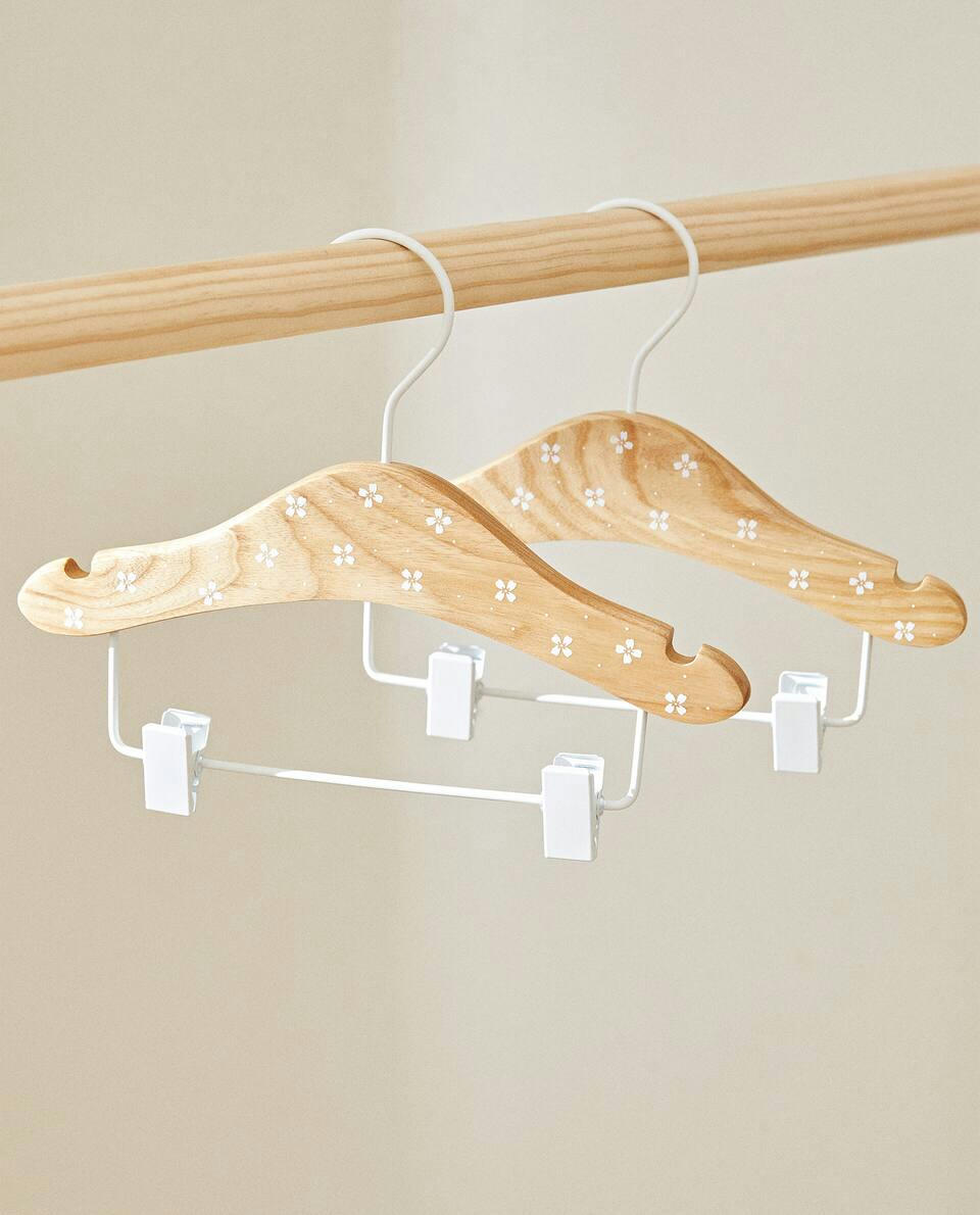 FLORAL DESIGN HANGER (SET OF 2)