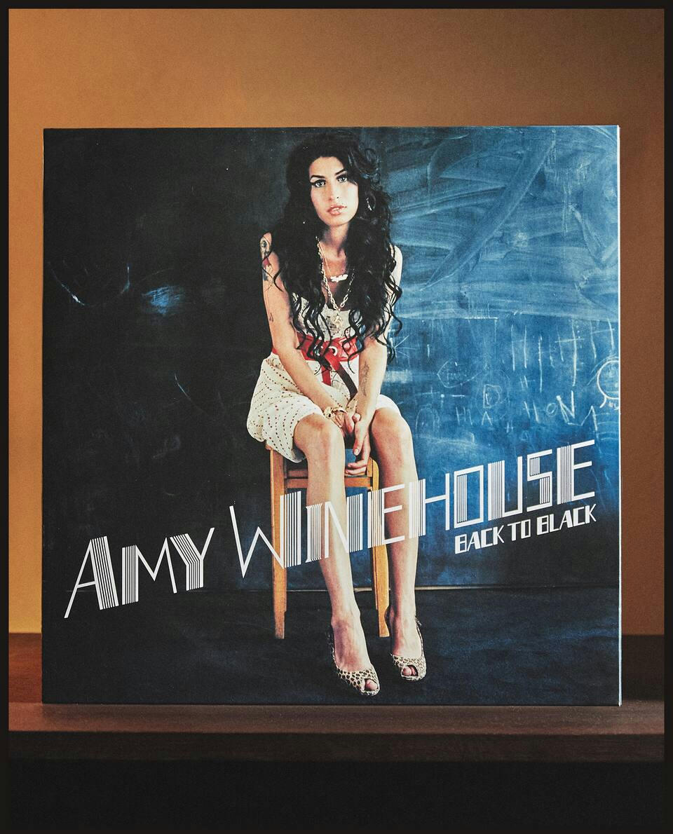 AMY WINEHOUSE: BACK TO BLACK VINYL RECORD