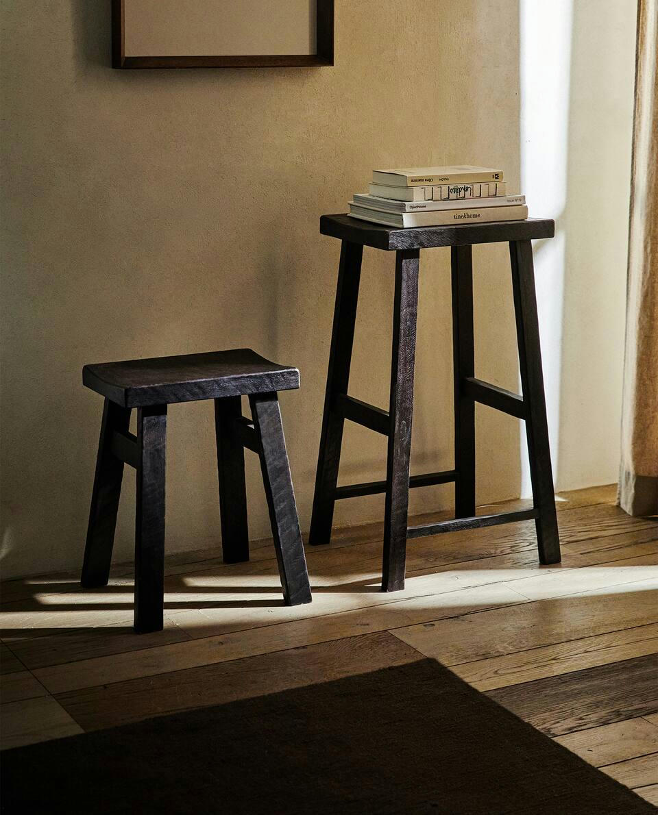 IRREGULAR TEXTURED BAR STOOL