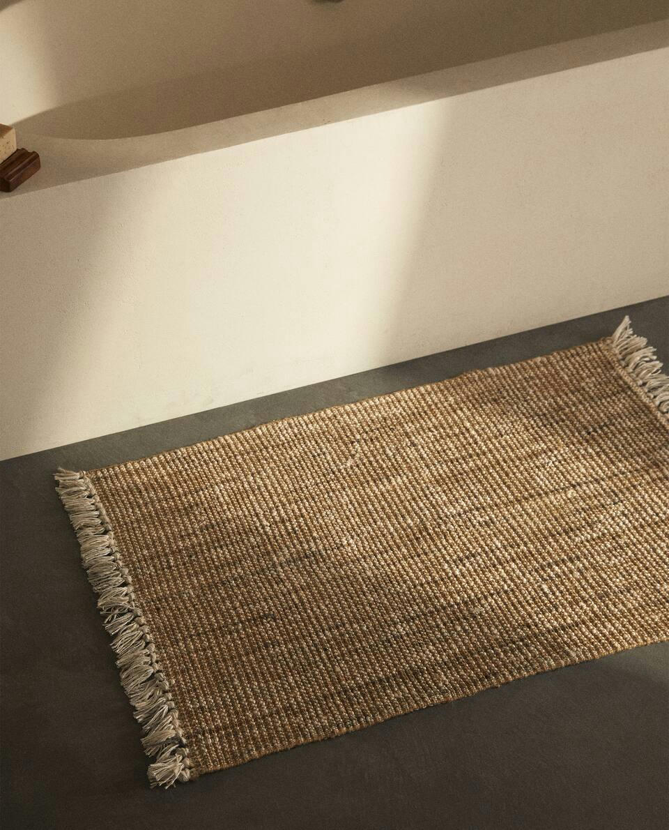NON-SLIP FRINGED JUTE RUG