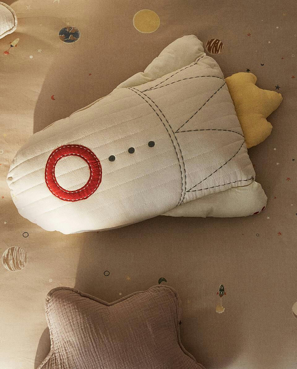 ROCKET CUSHION