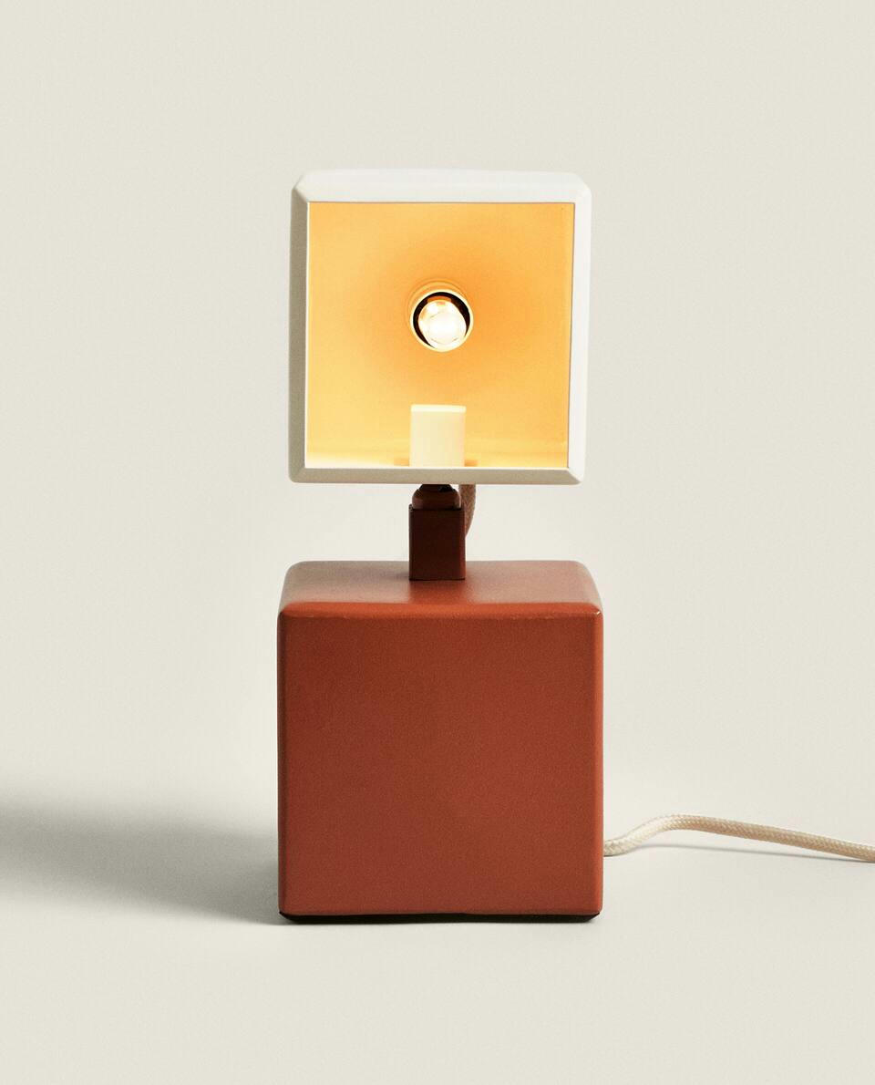 CHILDREN'S METAL CUBE LAMP