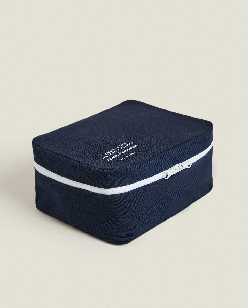 SAINT-LAZARE TRAVEL TOILETRY BAG