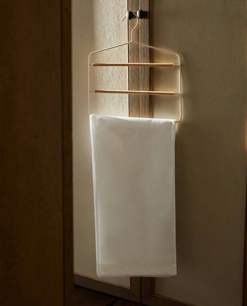 METAL AND WOOD TROUSER HANGER