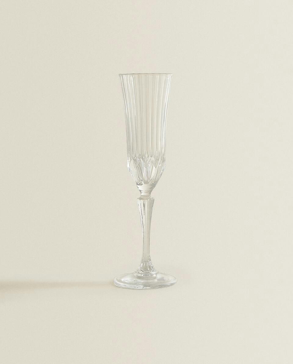 CUT CRYSTALLINE WINE GLASS
