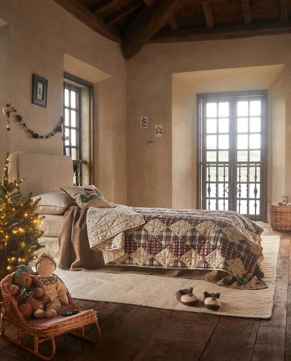 CHILDREN'S COTTON PATCHWORK BEDSPREAD CHRISTMAS