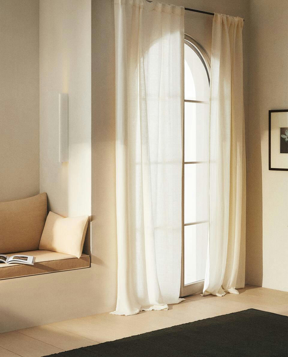 WHITE LINEN CURTAIN