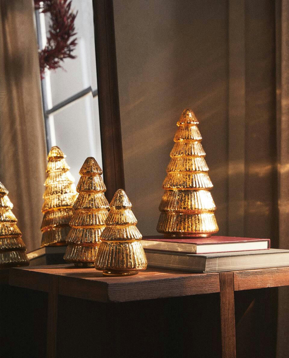 DECORATIVE CHRISTMAS TREE CANDLE