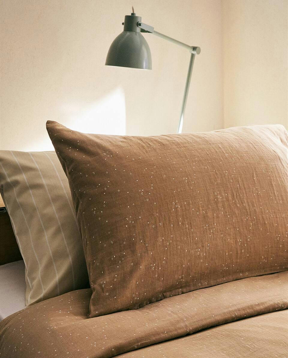 MOONS AND STARS PILLOWCASE