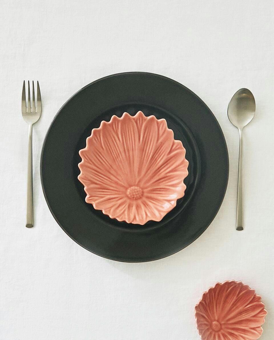 FLOWER TABLE ACCESSORY