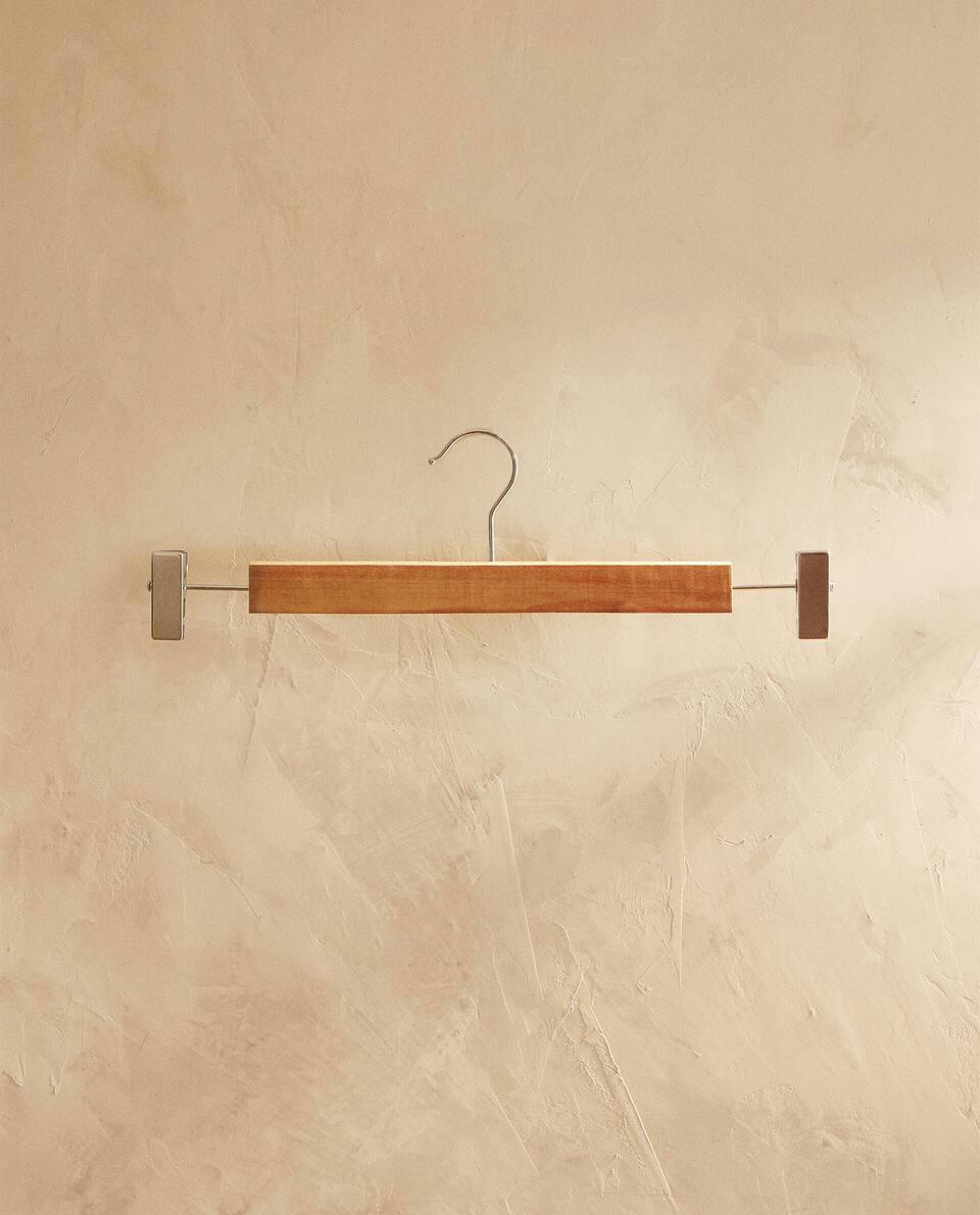 LACQUERED WOODEN SKIRT HANGER (SET OF 3)