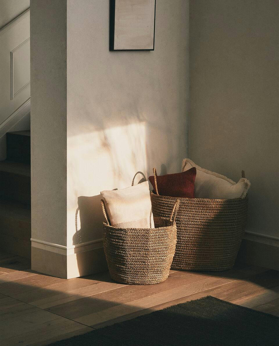 WOVEN BASKET WITH WAVY DESIGN