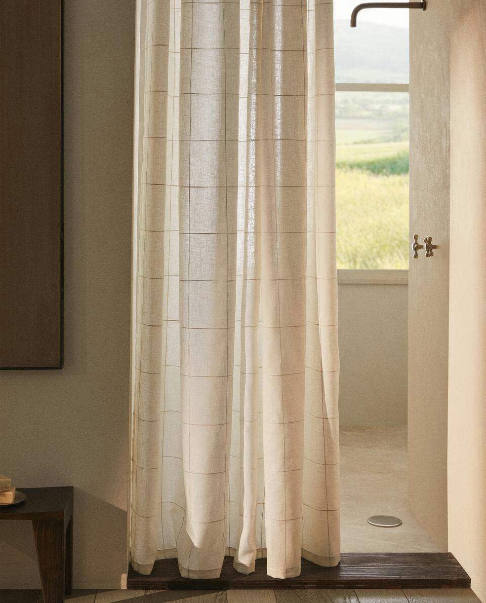 CHECK SHOWER CURTAIN