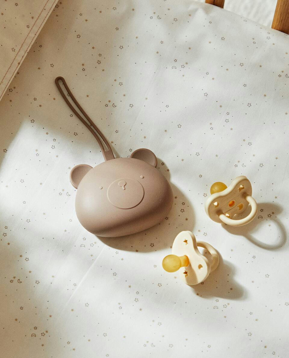 BEAR SILICONE DUMMY STORAGE CASE