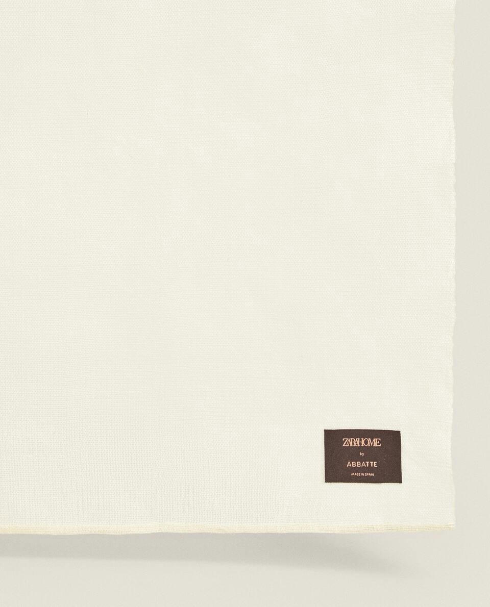 X áBBATTE WILD SILK PANEL