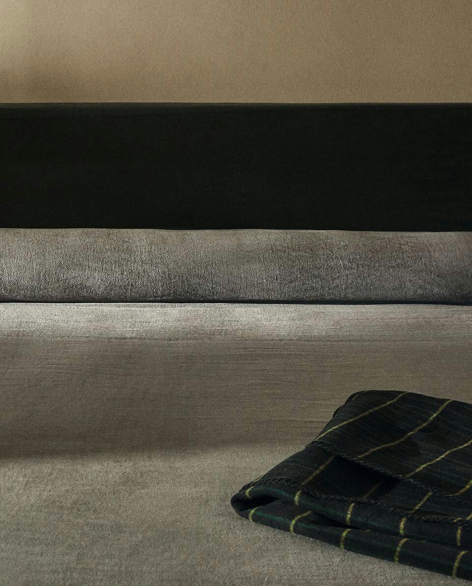 WASHED LINEN BEDSPREAD (400 GxM2)