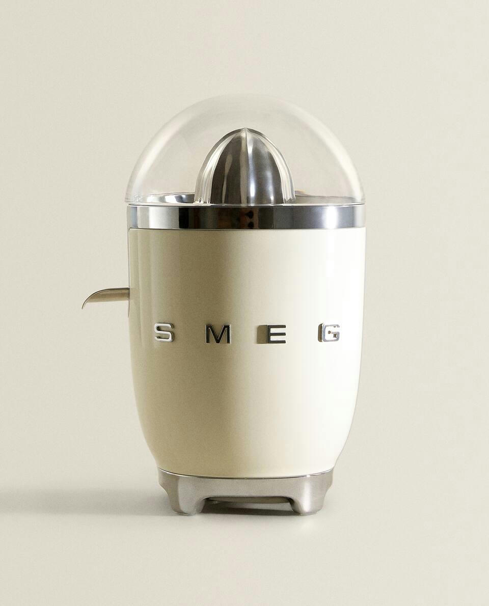 SMEG JUICER