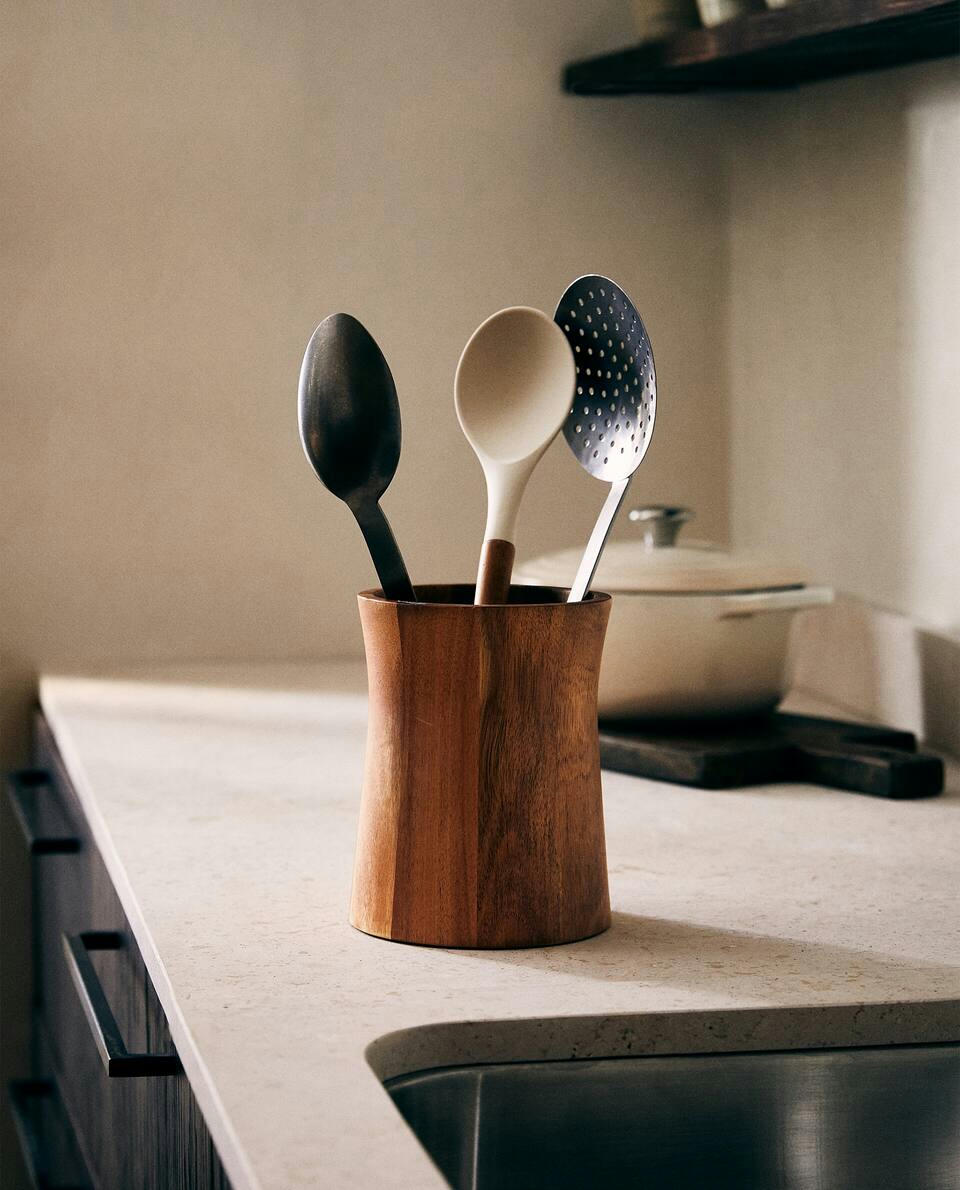 ACACIA UTENSIL HOLDER