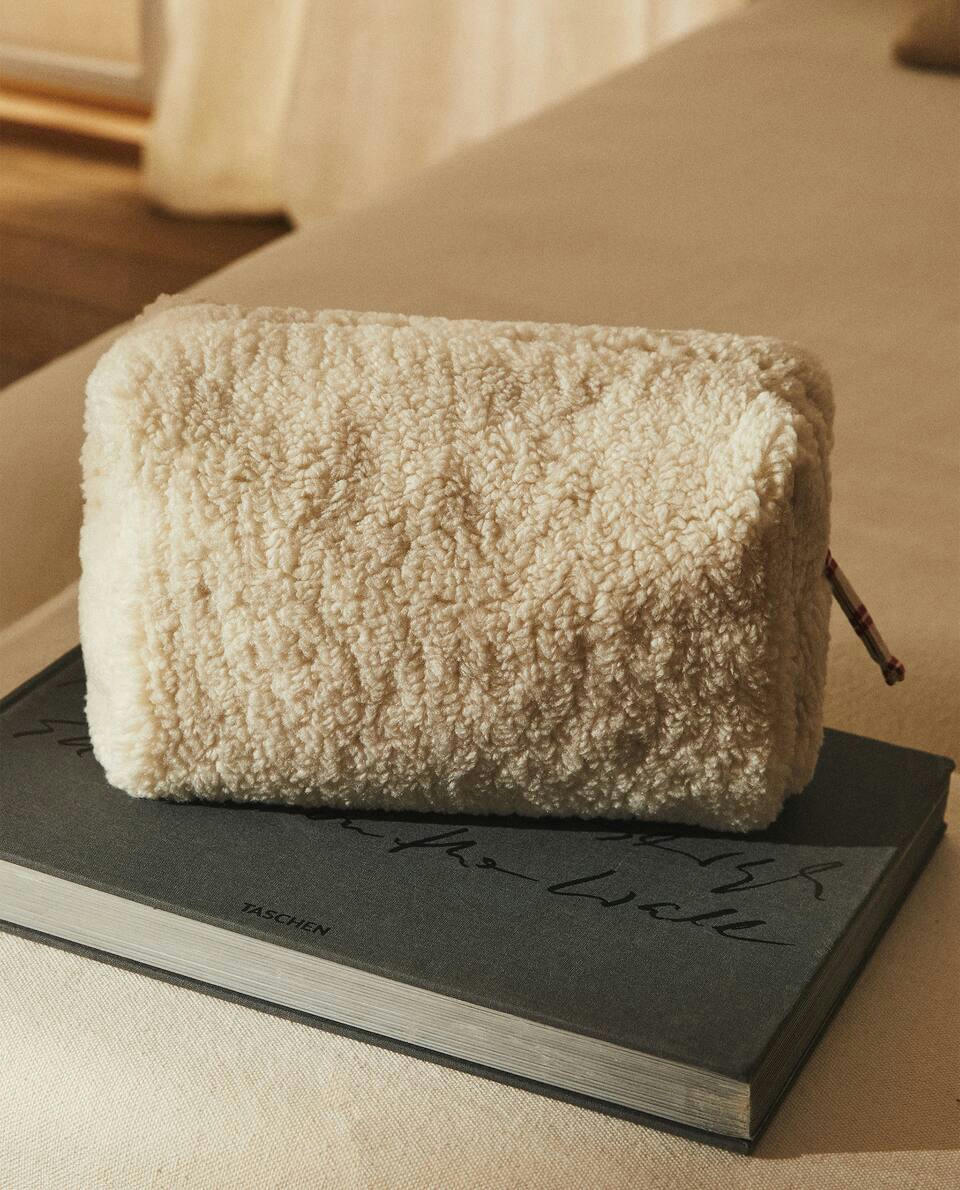 FAUX SHEARLING TOILETRY BAG