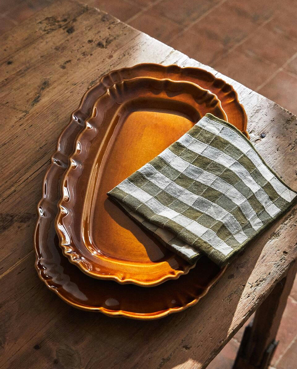 STONEWARE CERAMIC SET