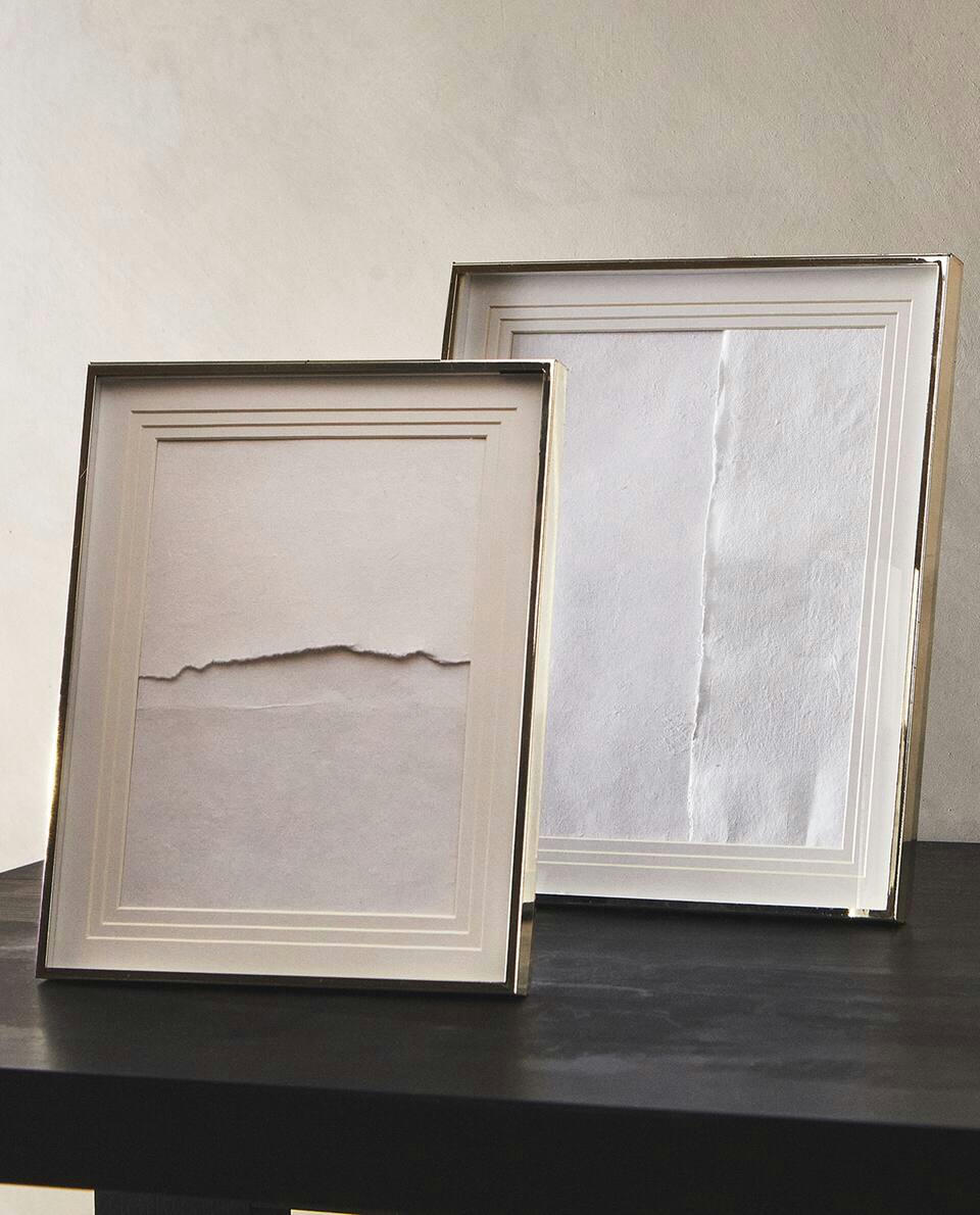 METALLIC FRAME WITH TRIPLE PASSE-PARTOUT