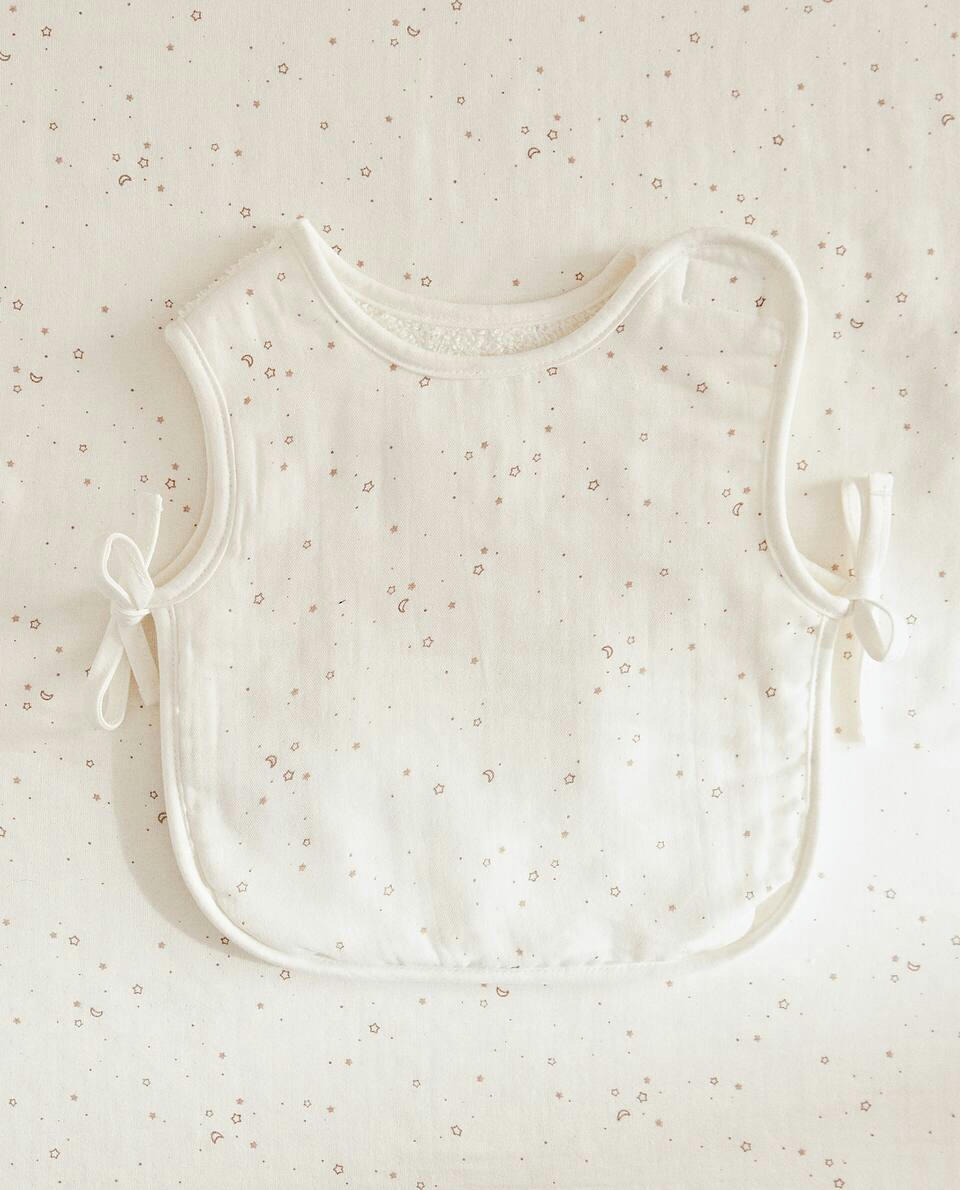 STAR MUSLIN BIB