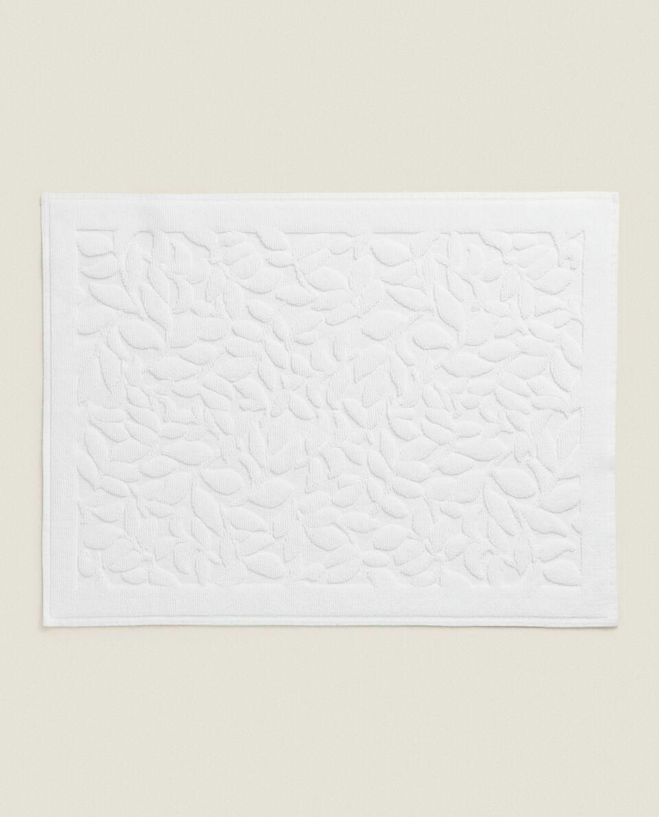 JACQUARD BATH MAT