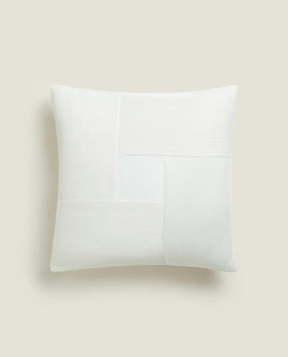 PLEATED CUSHION COVER