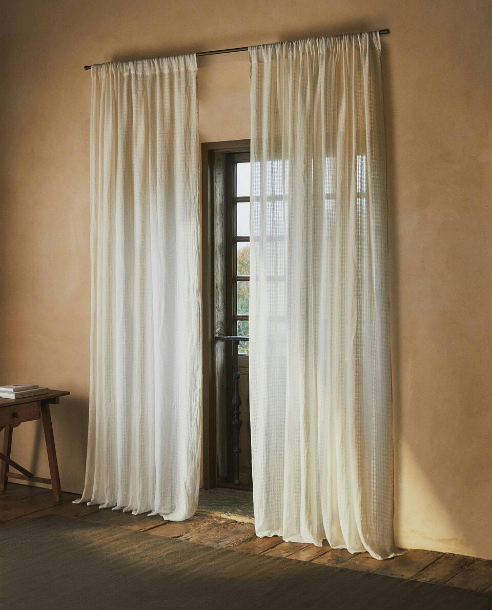 LINEN CURTAIN