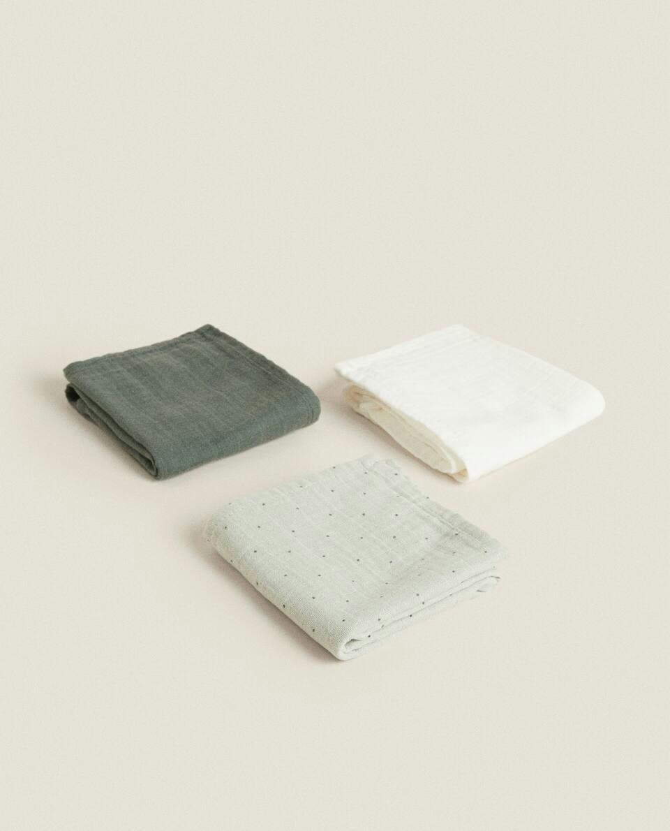 CHILDREN’S MULTICOLOURED MUSLIN CLOTHS (PACK OF 3)